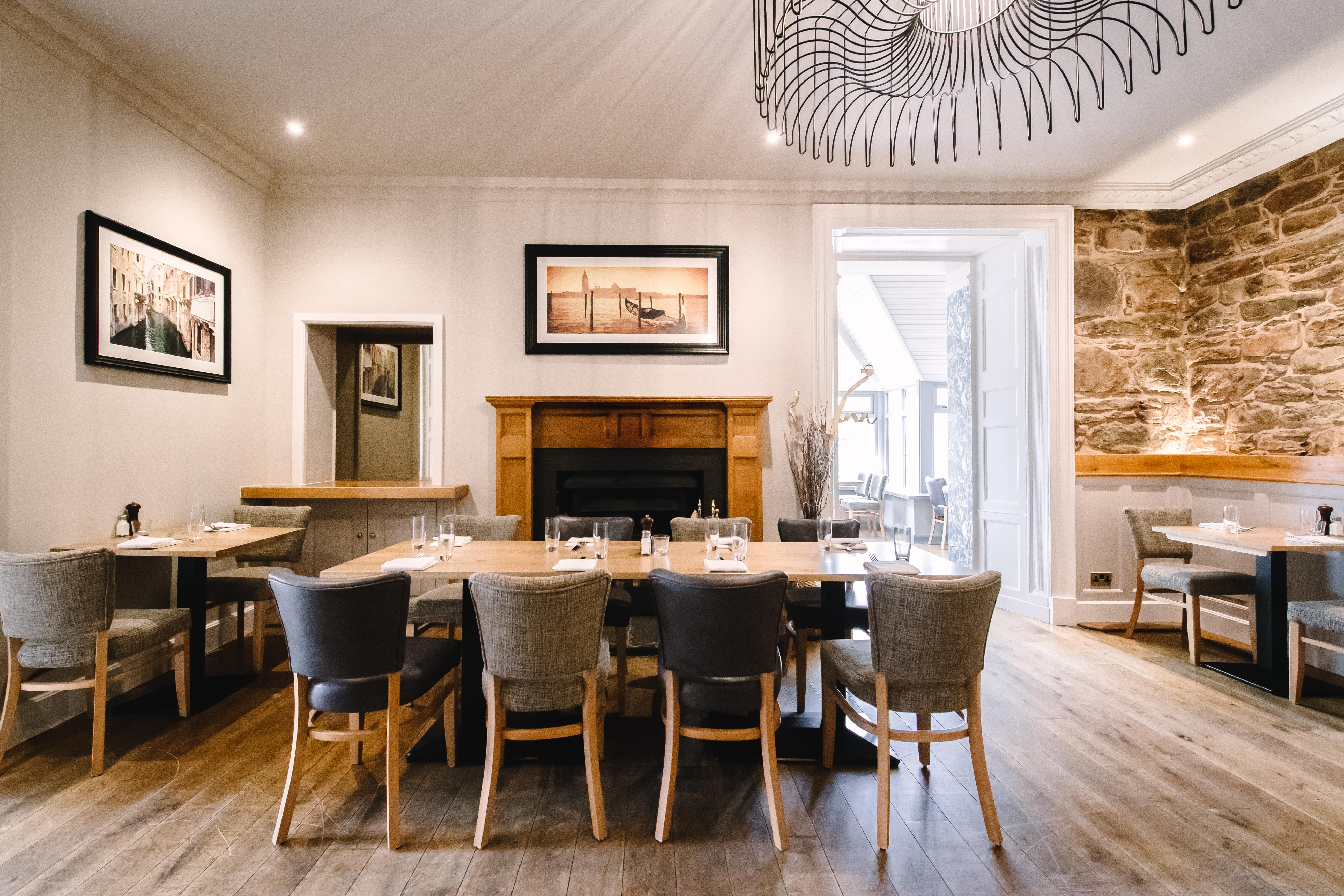 Glen Mhor Hotel At Uile-Bheist 'Brewstillery' Инвернес Екстериор снимка